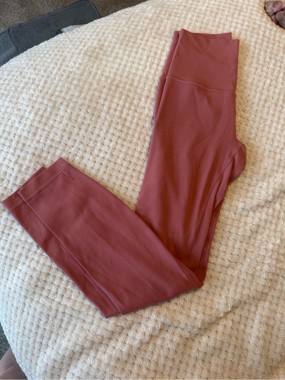 Lululemon Align 25” leggings in pink